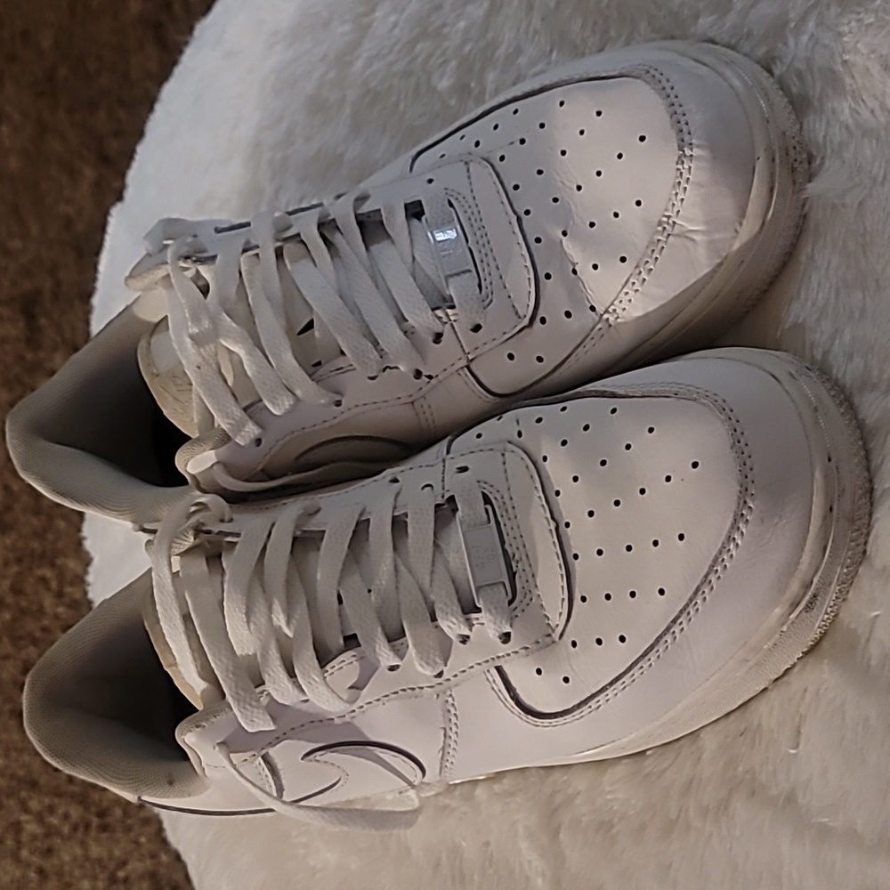 White Nike AF-1s